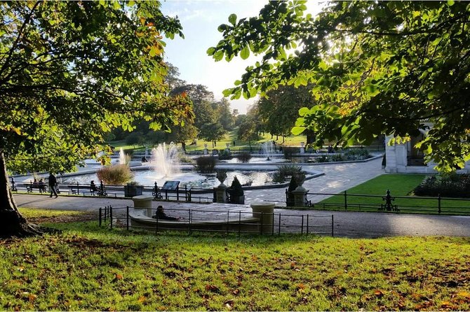 Kensington Palace VIP Garden Tour with Royal High Tea - Guides: Why This Tour Can Feel Effortless