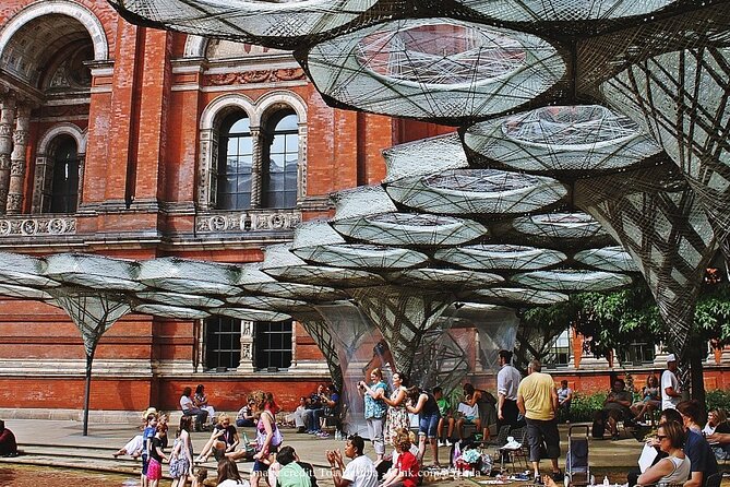 Kensington Private 4h Tour Including The Victoria & Albert Museum - Hyde Park Orientation and Kensington Palace Gardens