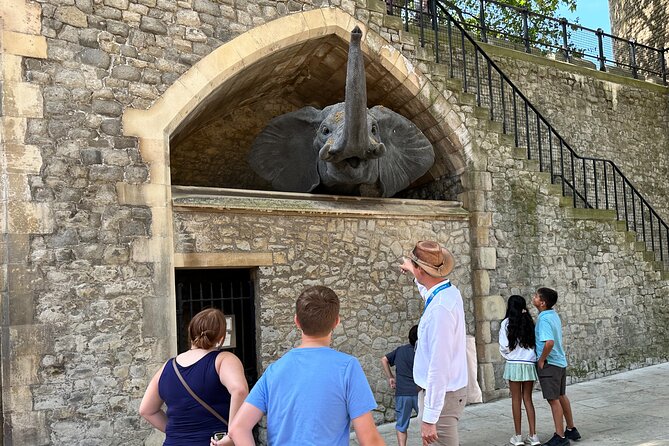 Kid-Friendly Private Tower of London Tour with Blue Badge Guide - Weather, shoes, and the stroller reality in the Tower