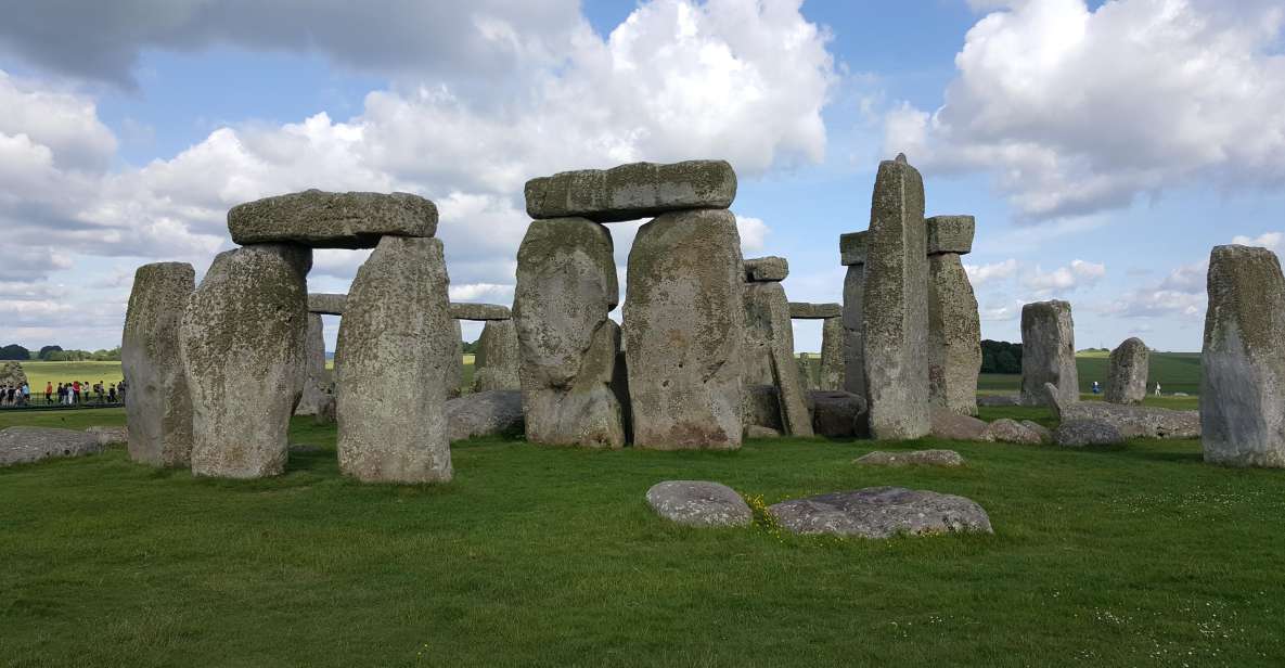 King Arthur Tour: Stonehenge, Glastonbury and Avebury - A King Arthur story you can actually walk through