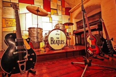 Liverpool and The Beatles 2 Day Rail Tour from London with Hotel - London-to-Liverpool rail timing: how to plan your morning