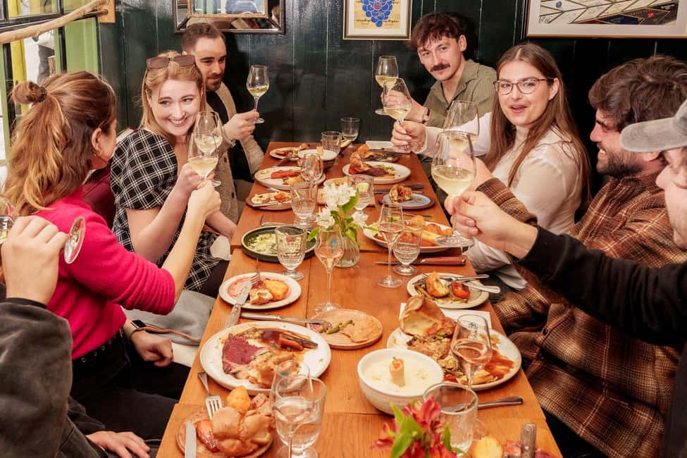 Local Foodie Adventure in London: 10+dishes, drinks and more - From The Crown to Seven Dials: getting oriented before the first bite