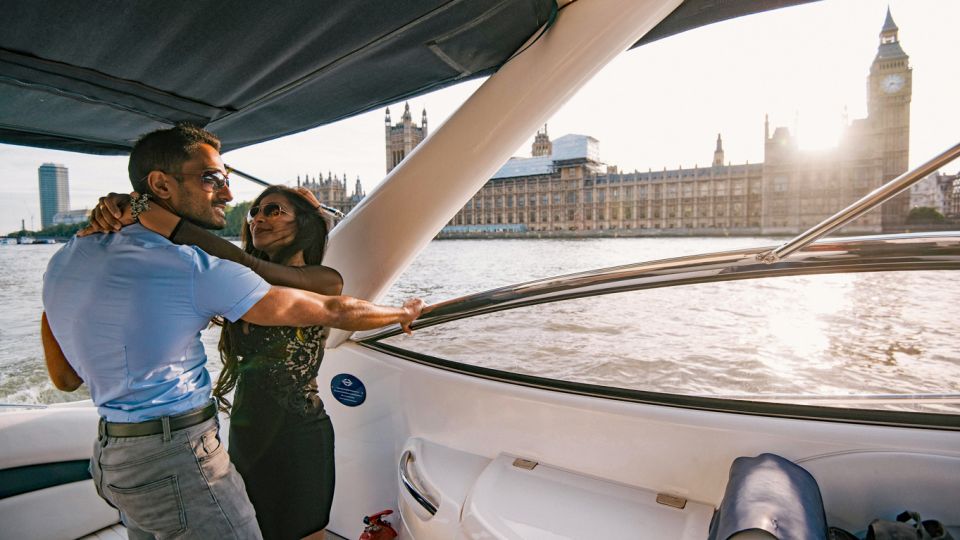 London: 2 hour private luxury yacht hire on the River Thames - Imperial Wharf Marina in Chelsea: start strong, not stressful
