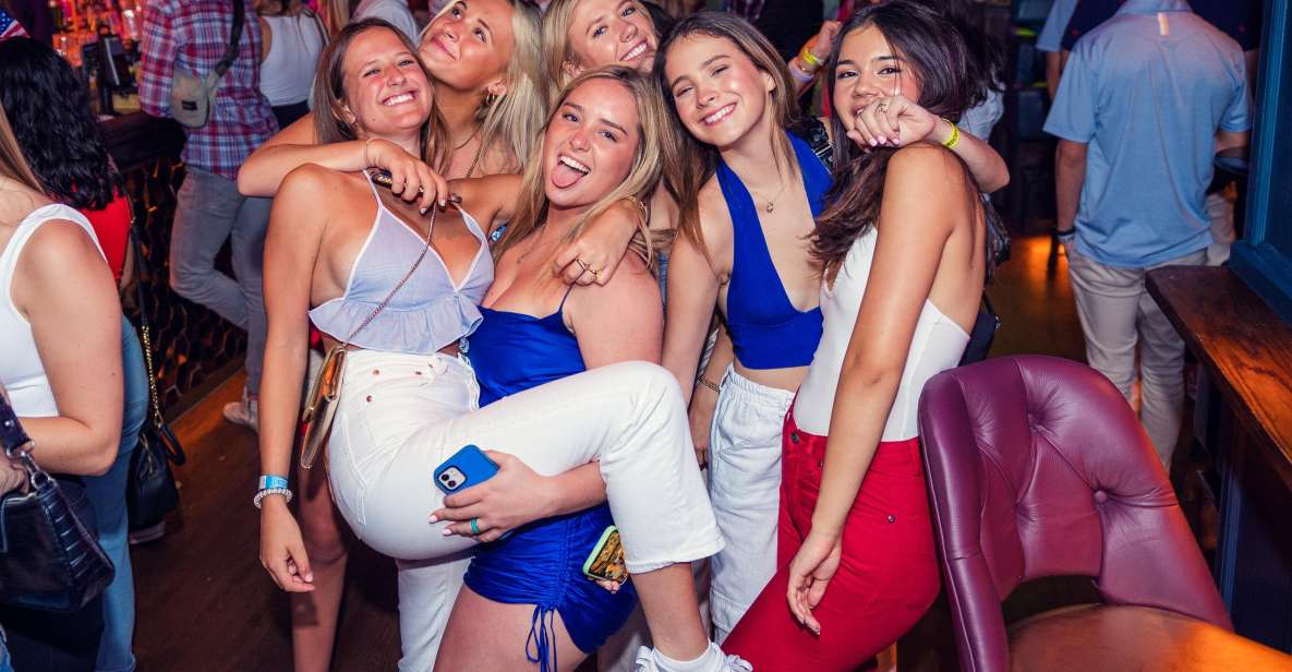 London: 4 Soho Nightclubs Crawl - Meeting the Host at Zoo Bar: Start Where Soho Starts