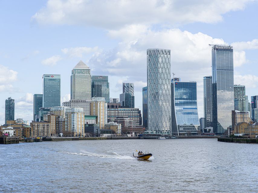 London: 70-Minute Thames Barrier Speedboat Tour - The 70-minute rhythm: sightseeing that turns into a proper ride
