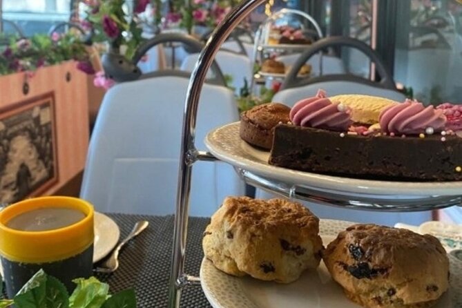 London Afternoon Tea Bus and Panoramic Tour on Lower Deck - Who This Tour Suits Best (and Who Should Skip)
