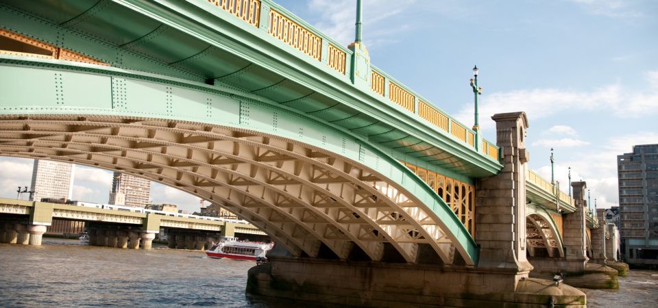 London: App-Based Walking Tour with 30 Stops - Price and what you’re actually getting for $14