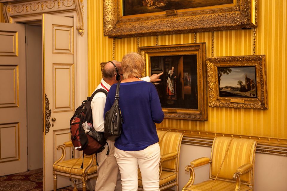 London: Apsley House Entry Ticket - Entering the mansion: Inner Hall seating and Wellington albums