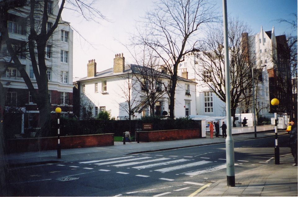 London: Beatles In My Life Walking Tour with Richard Porter - The Walking Portion: Turning Streets Into Songs
