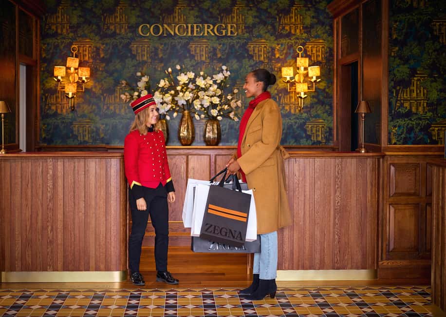 London: Bicester Village Shopping Day Trip with Coach Ride - What to bring, what to skip, and how to stay comfortable