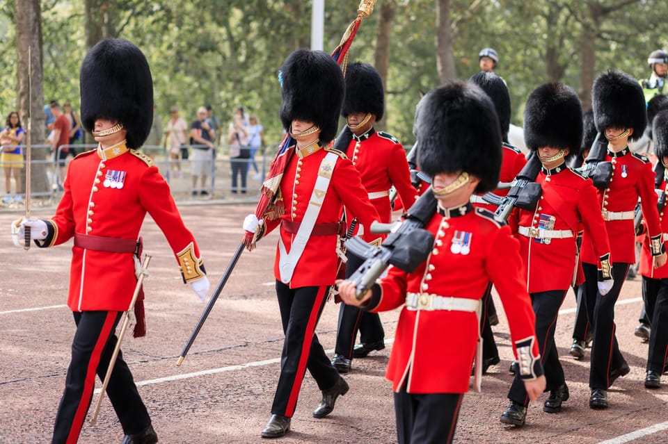 London: Big Ben, Churchill War Rooms & Buck'ham Palace Tour - Who this tour suits best (and who should choose another plan)