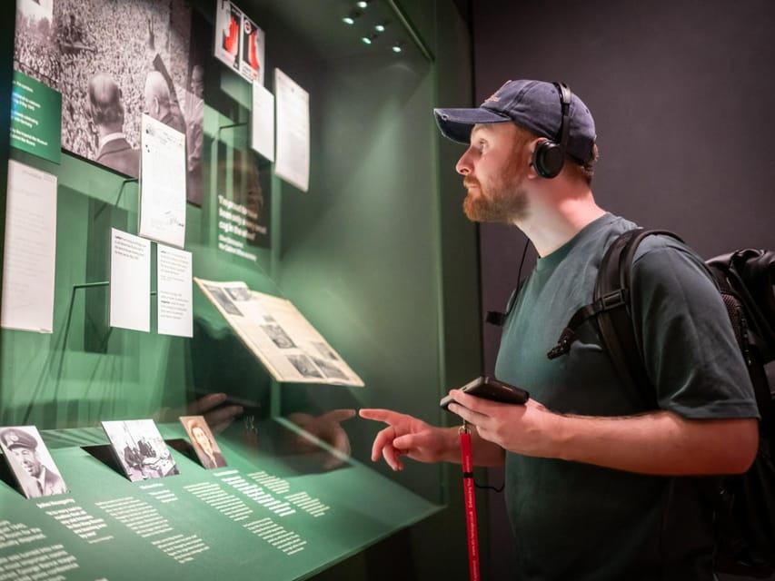 London: Big Ben, Churchill War Rooms & Buck'ham Palace Tour - The 3-hour Westminster walk: how you see more without feeling rushed