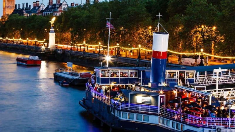 London: Boat Show Comedy Club Experience - A floating comedy club with London skyline views