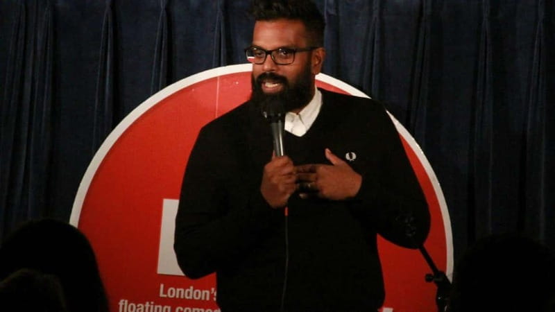 London: Boat Show Comedy Club Experience - Before the laughs: what the floating beer garden time actually gives you