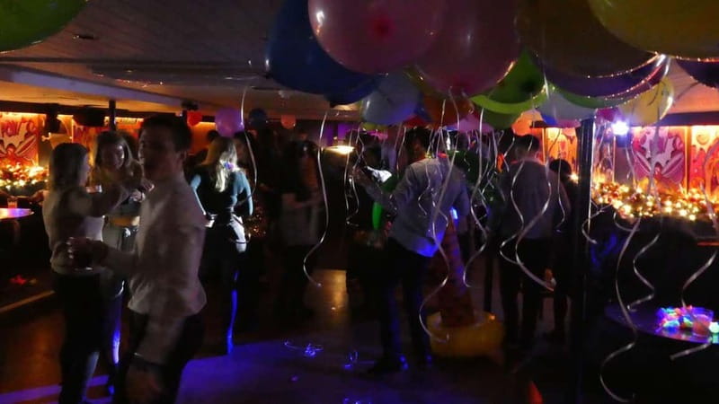 London: Boat Show Comedy Club Experience - Comfort check: who should skip this one