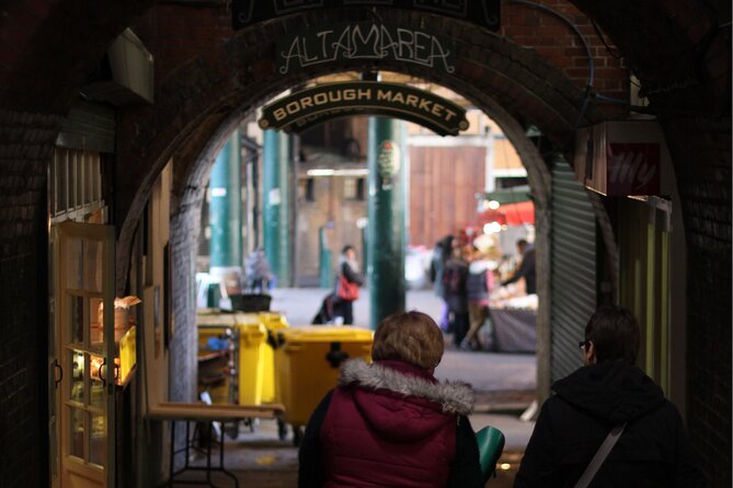 London Bridge Ghost Walking Tour - Price and value: $21.99 for a 90-minute night story walk