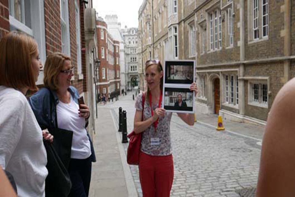 London: Bridget Jones 2–Hour Walking Tour - Darcy’s Diary Scene: Following a Prop Through Real Streets