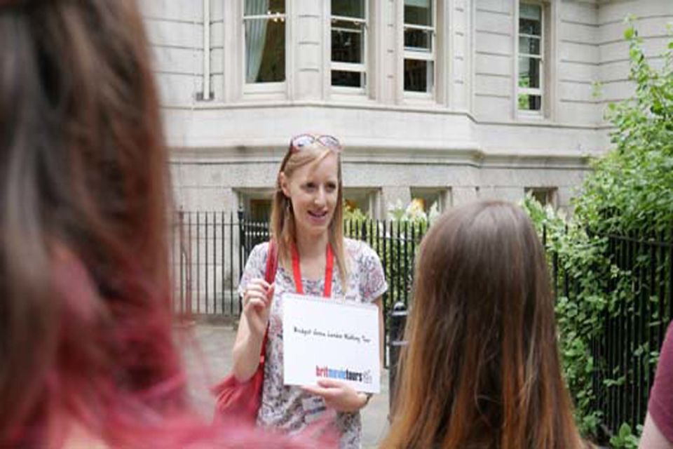 London: Bridget Jones 2–Hour Walking Tour - Photo Time, Trivia, and the Slight Chance of Mr Darcy