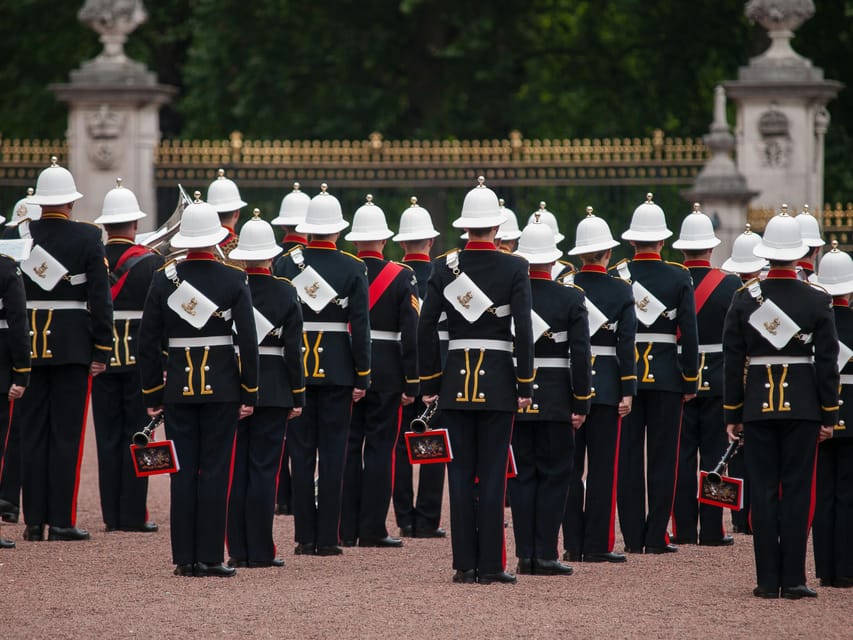 London: Buckingham Palace and Changing of the Guards Tour - Who this tour suits best