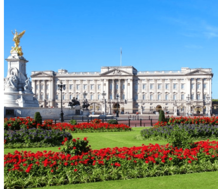 London: Buckingham Palace and Royal London Walking Tour - The Buckingham Palace Gardens: A Walled Oasis with Real Wildlife