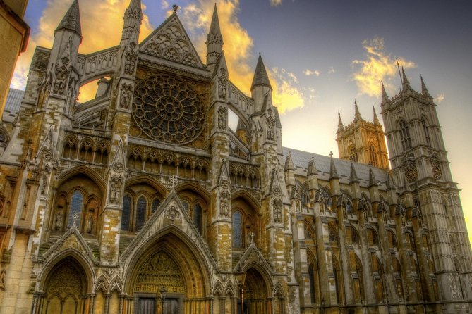 London: Buckingham Palace & Big Ben (& Westminster Abbey entry) - Buckingham Palace and Royal Mall: the best chance at a Changing of the Guard view