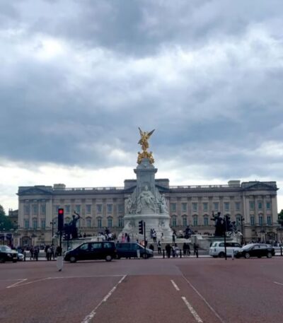 London: Buckingham Palace & Westminster Guided Walking Tour - Buckingham Palace: Architecture up close, not behind a fence