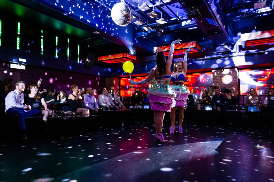 London: Burlesque Cabaret Show in the West End - Dress code and glamour rules: how to fit the vibe without overthinking it