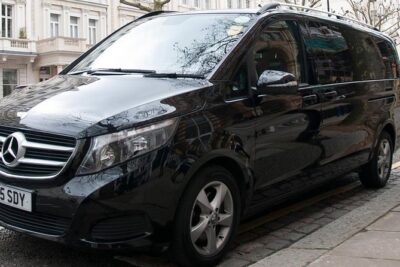 London by Night Independent Sightseeing Tour with Private Driver - Hotel Pickup at 8:00 PM: The Start That Makes or Breaks the Night