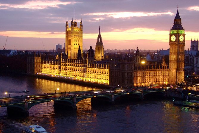 London by Night Independent Sightseeing Tour with Private Driver - Chinatown Lanterns: The Best Place to Pair a Stop With Dinner