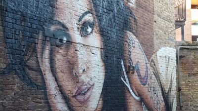 London: Camden Town Amy Winehouse Tour - Meeting point and the 2-hour walking rhythm