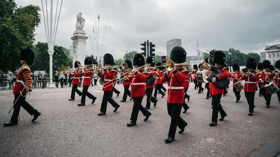 London: Changing of the Guard Experience and Landmarks Tour - Price and value: why $28 can work if you hate wasting time