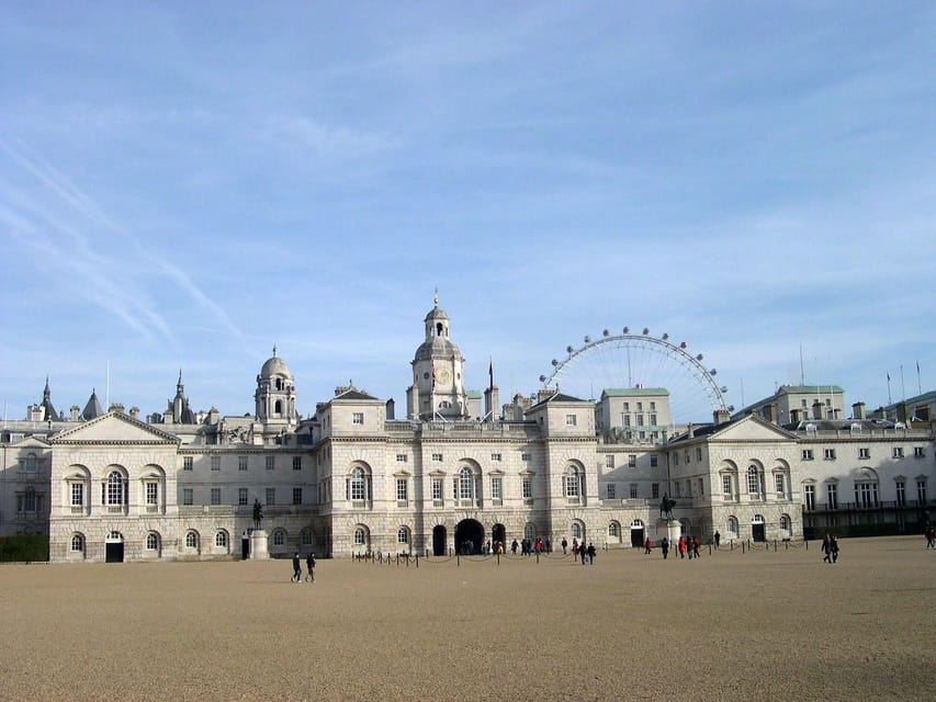 London: Changing of the Guard Guided Tour Experience - Clarence House and Whitehall: The royal corridor that makes the walk feel real
