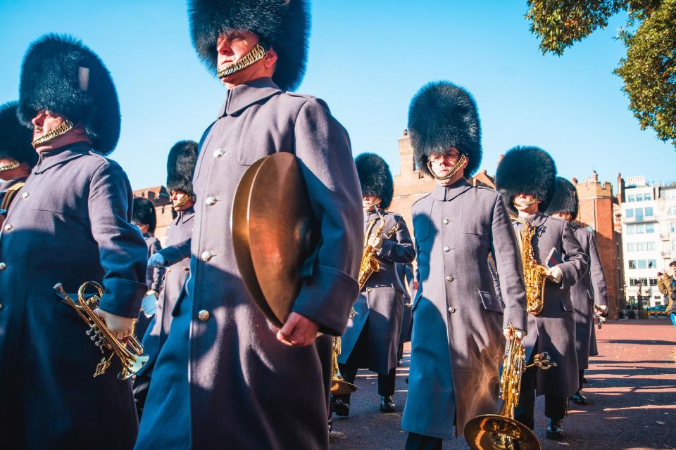 London: Changing of the Guard & Westminster Abbey - A 5-Hour London Primer Focused on Royal and Government Landmarks