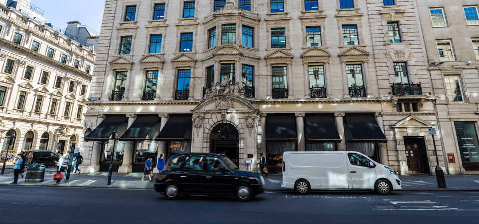 London: Changing of the Guard with a an APP - What Makes This App Tour Worth Your Time