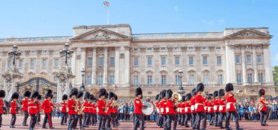 London: Changing of the Guard with a an APP - Starting at Green Park Station: Set Up First, Then Walk With Confidence