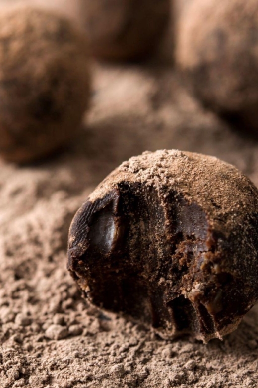 London: Chocolate Truffle-Making Workshop - From Ganache Center to Cocoa Dusting: Your 2-Hour Flow