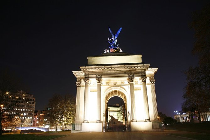London Christmas Eve With 3 Course Dinner and Midnight Mass - Should you book London Christmas Eve dinner and Midnight Mass?