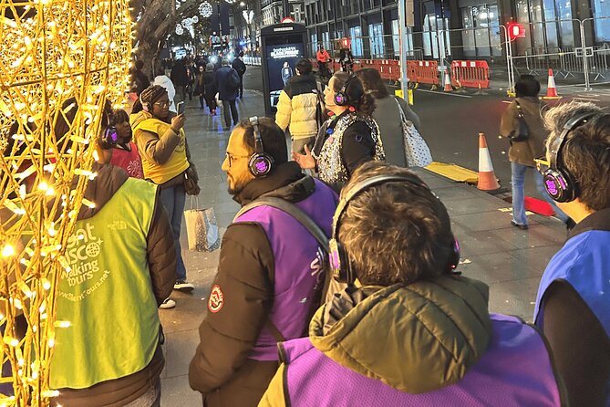 London Christmas Lights Guided Tour With Christmas Music - Practical tips so you don’t lose the magic