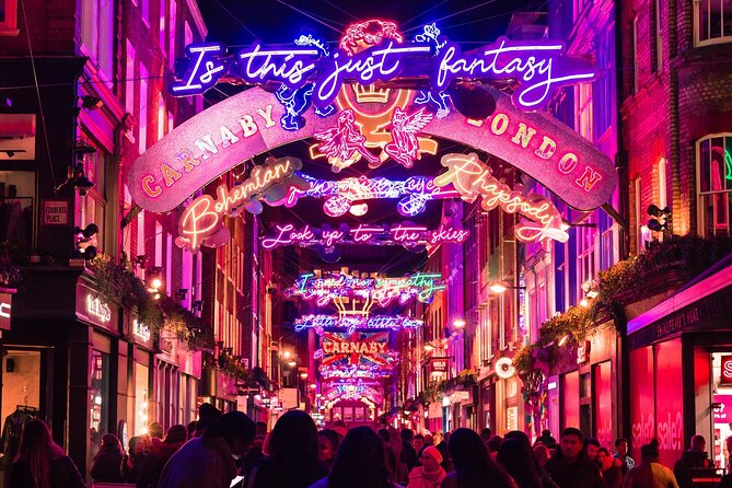 London Christmas Lights Private Walking Tour - Covent Garden: street performers, gift hunting, and first big photo chances