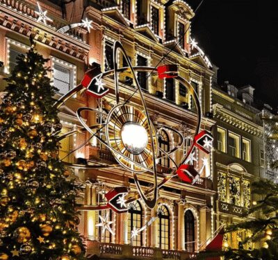 London: Christmas Lights Walking Tour - Meeting at Charing Cross: convenient tube access