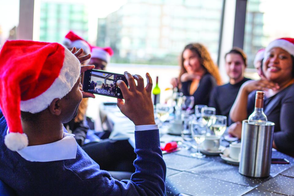 London: Christmas Party Lunch Cruise - Upper Deck Photo Time: Best Ways to Get Great Shots