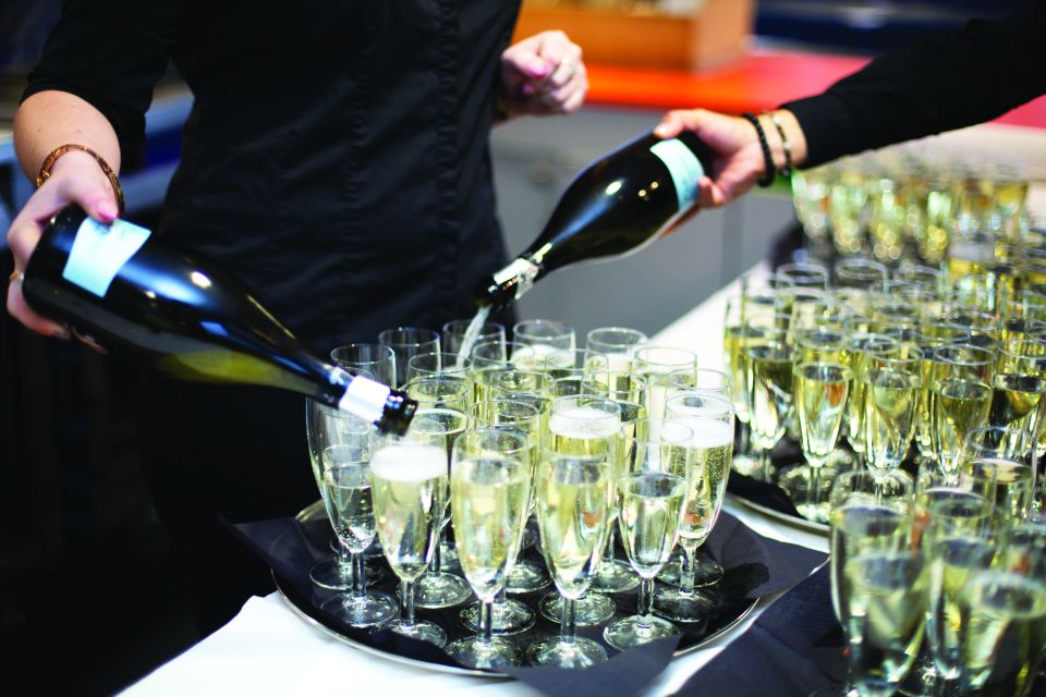London: Christmas Party Lunch Cruise - Westminster Pier to Canary Wharf: Your Landmark Viewing Plan