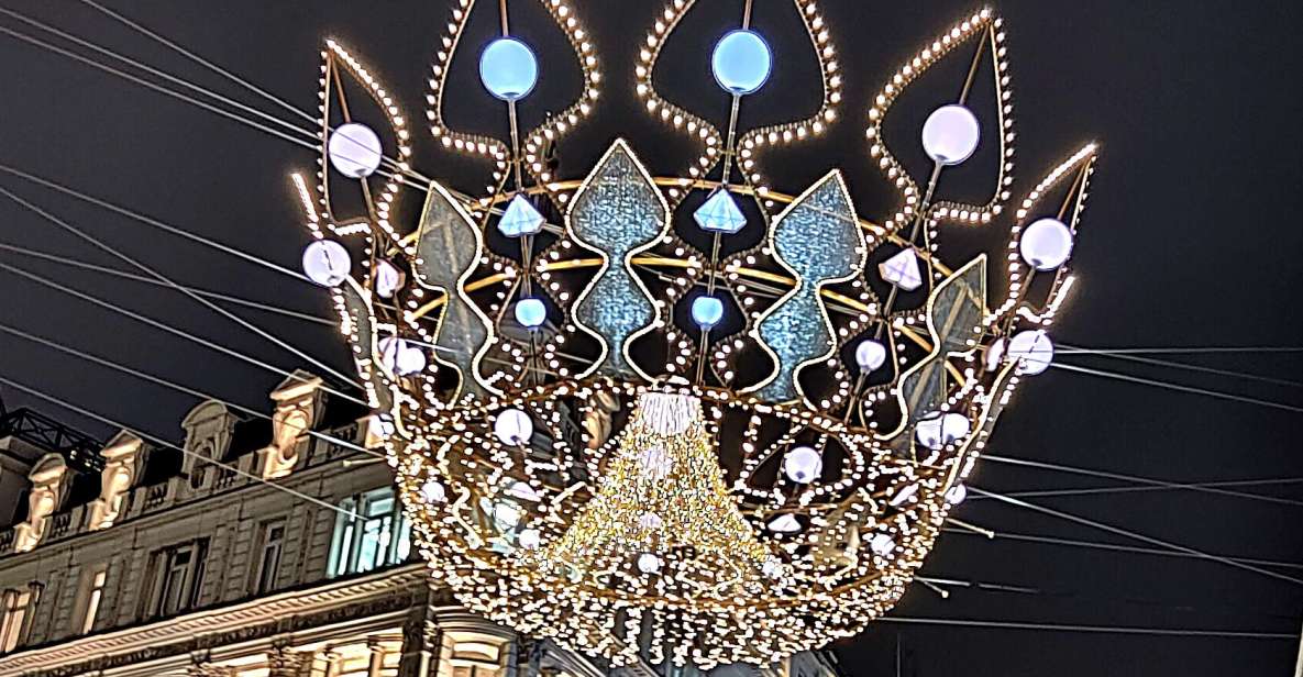 London Christmas Sparkle Walking Tour Small Group - Mayfair and Bond Street: Haute Couture Windows and Gift Ideas
