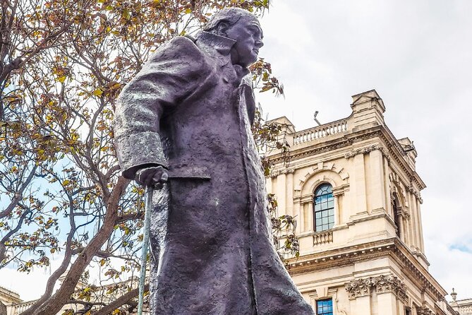 London: Churchill & World War 2 Walking Tour - Meeting Churchill at street level: Embankment to Churchill War Rooms