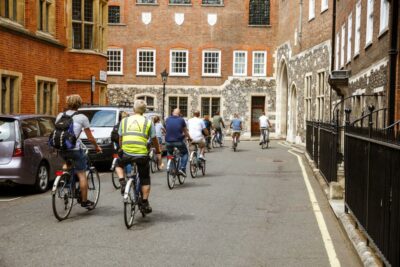 London: Classic Gold 3.5-Hour Bike Tour - From Kennington Road to Big Ben: Your First Look at Power and Design