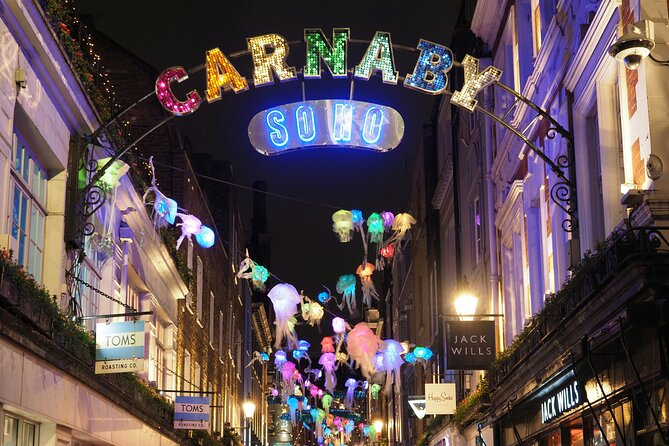 London Cocktail Tour - Soho - Group size and the 6-person advantage