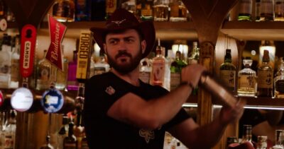 London: Country Music Party with Line Dancing, Two-stepping - The 2-hour flow: pre-drinks, then lessons, then nonstop fun