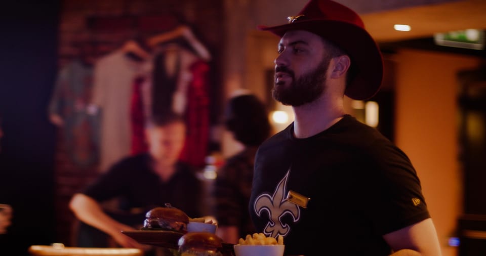 London: Country Music Party with Line Dancing, Two-stepping - Bottomless Brunch add-on: mimosas, hamburgers, and vegan options