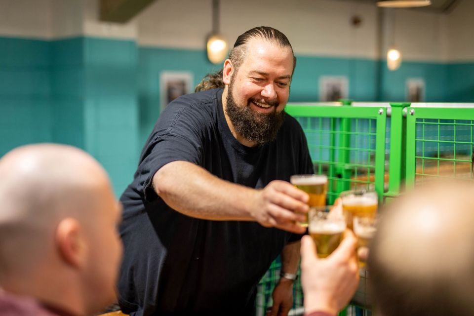 London: Craft Brewery Tour with Tasting of 4 Beers - What the 1.5-hour flow feels like once the tour begins