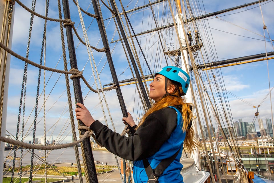 London: Cutty Sark Entry Ticket with Guided Rig Climb - Controlled descent by abseil: coming back down for air
